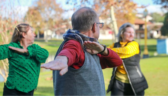  População com 60 anos ou mais cresce 55% no Paraná; número de domicílios também aumenta 